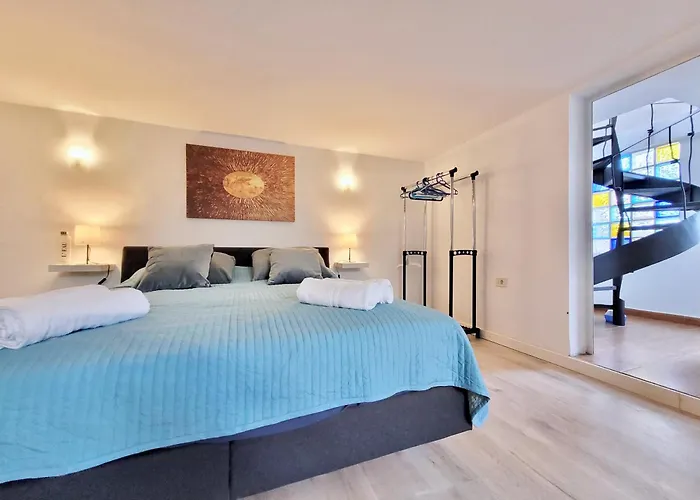 Villa Miya Del Sol Heated Saltwater Pool