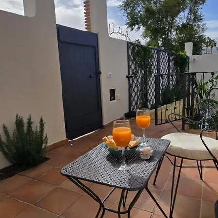 Miya Del Sol Heated Saltwater Pool Willa *