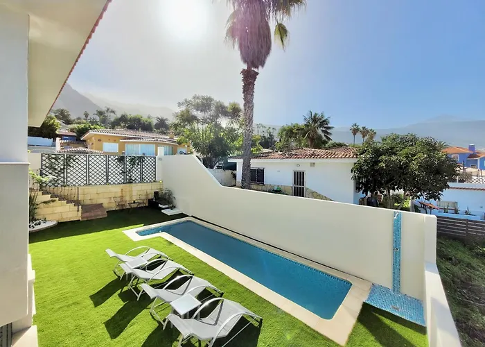 Miya Del Sol Heated Saltwater Pool * 拉奥罗塔瓦