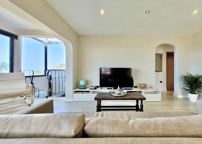 Miya Del Sol Heated Saltwater Pool La Orotava