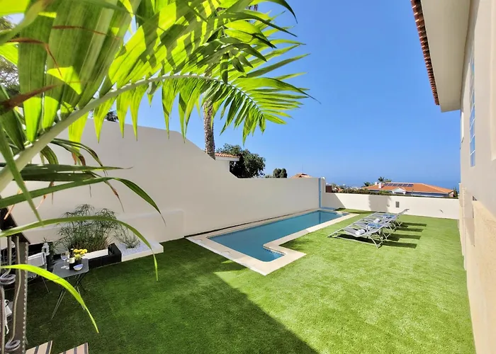 Miya Del Sol Heated Saltwater Pool La Orotava