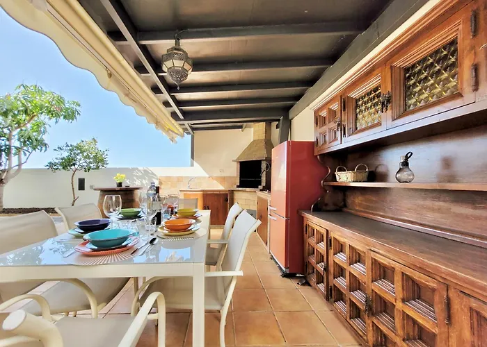 Vila Miya Del Sol Heated Saltwater Pool