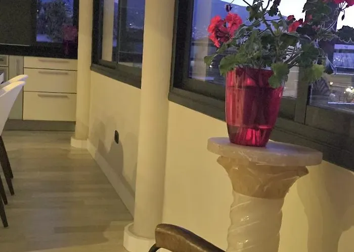 Miya Del Sol Heated Saltwater Pool 拉奥罗塔瓦