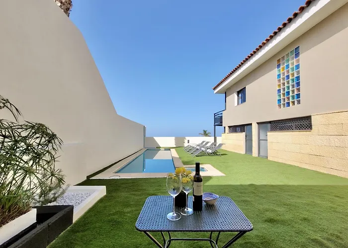 Villa Miya Del Sol Heated Saltwater Pool *